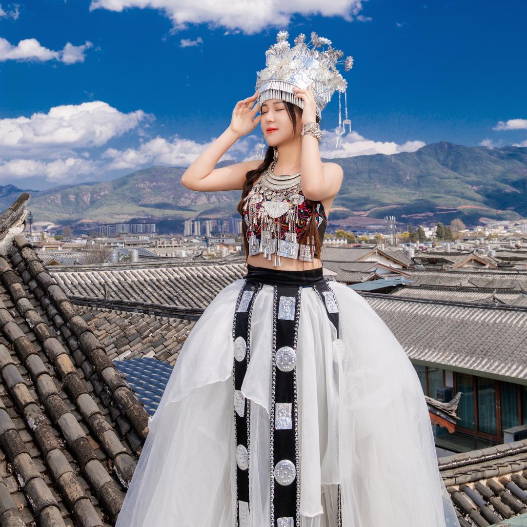 彤彤头像