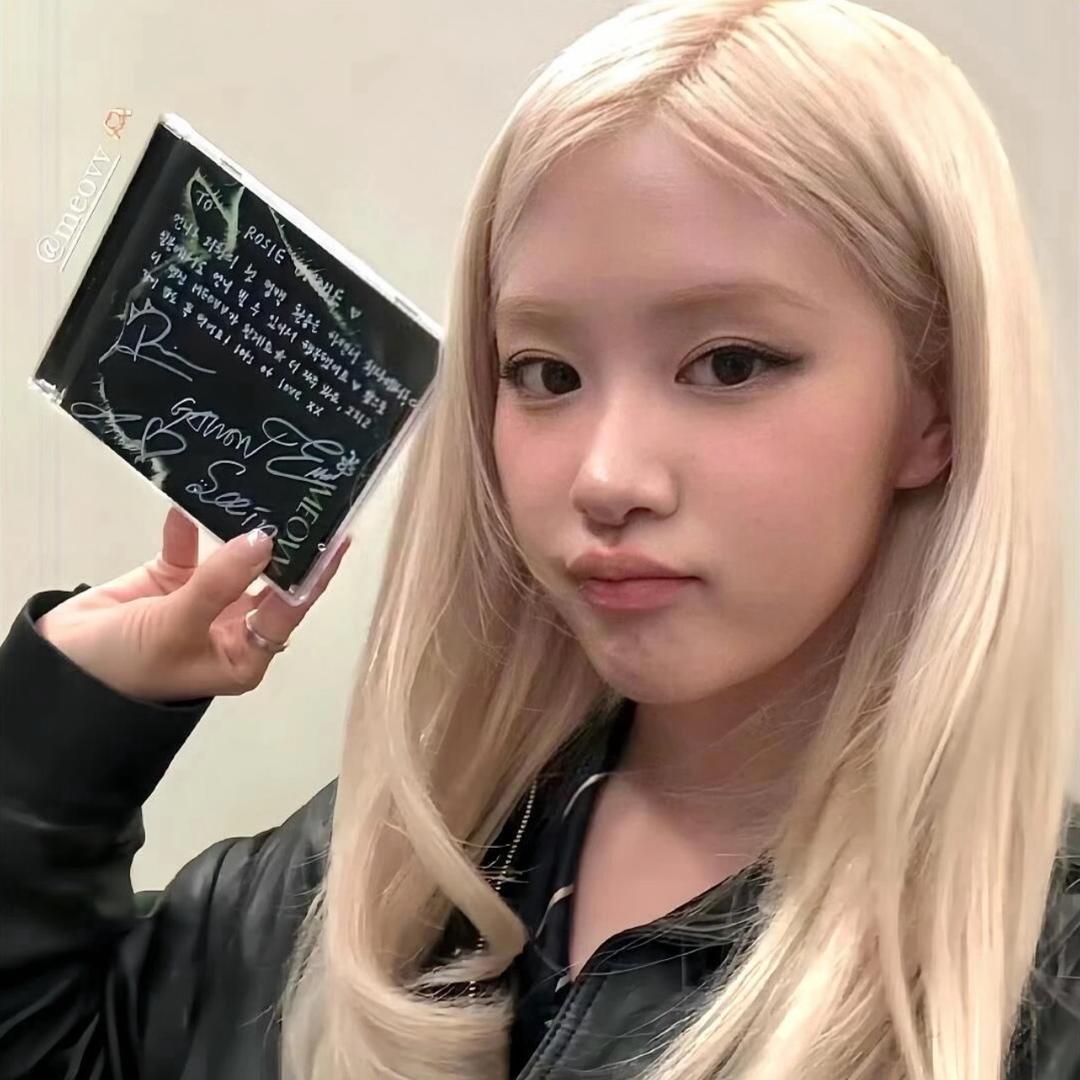 𝘆𝗼𝗼𝗻𝘇𝗶𝗻𝗼_