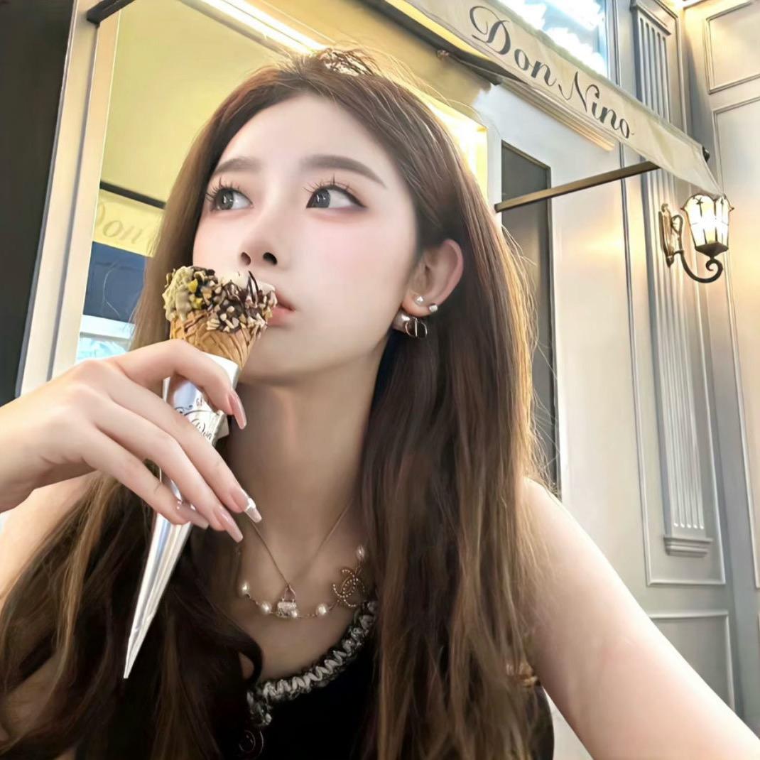 美女孑