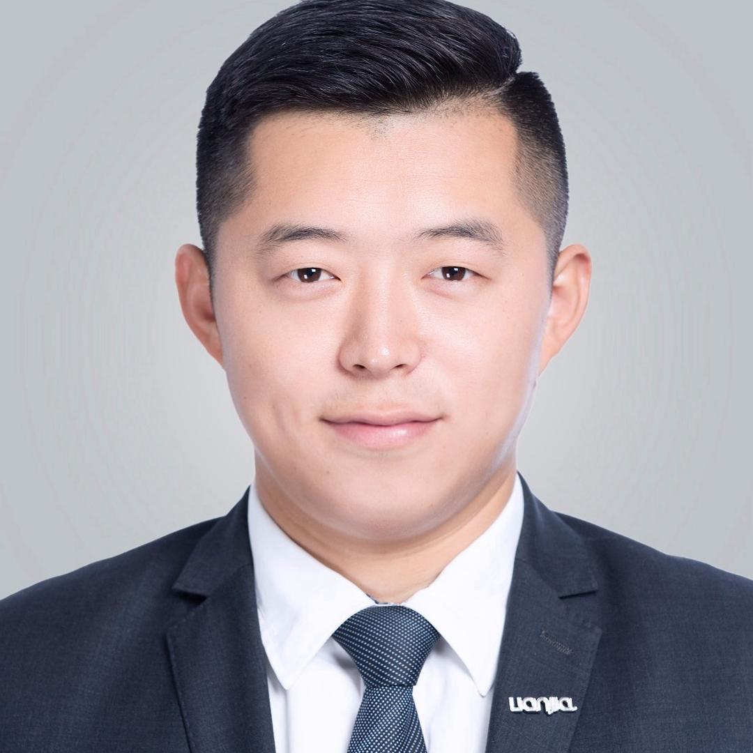 鹤哥探兴房