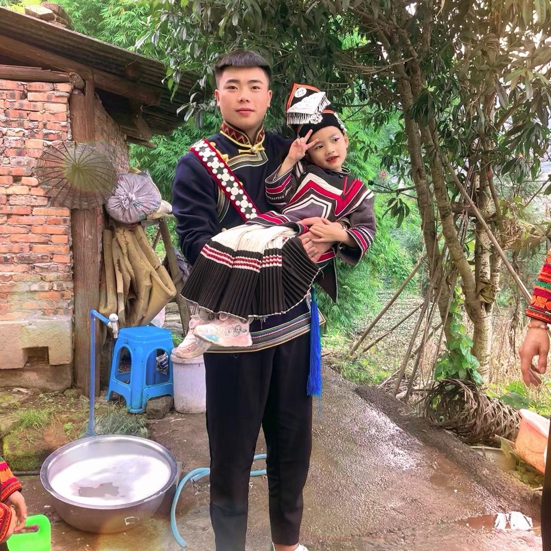 小表弟💥