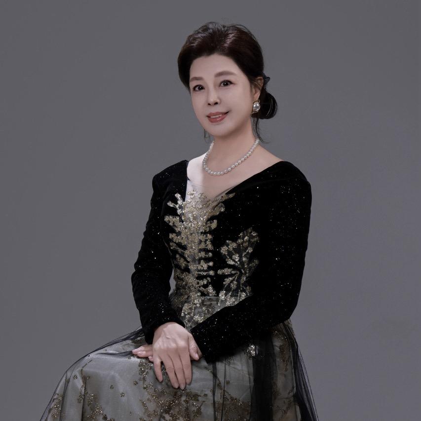 美美歌唱🌹
