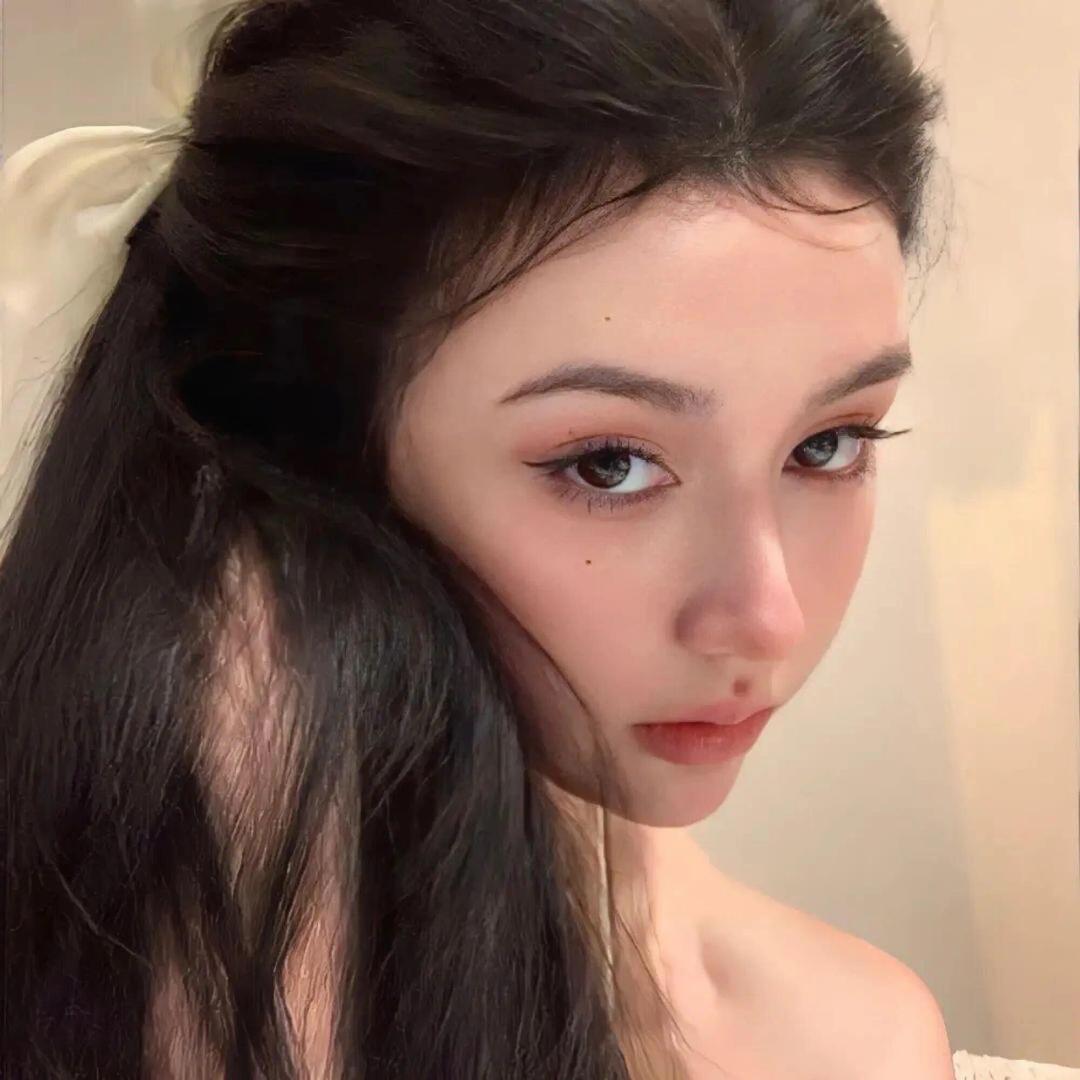 𝓛𝓼 𝓼 .