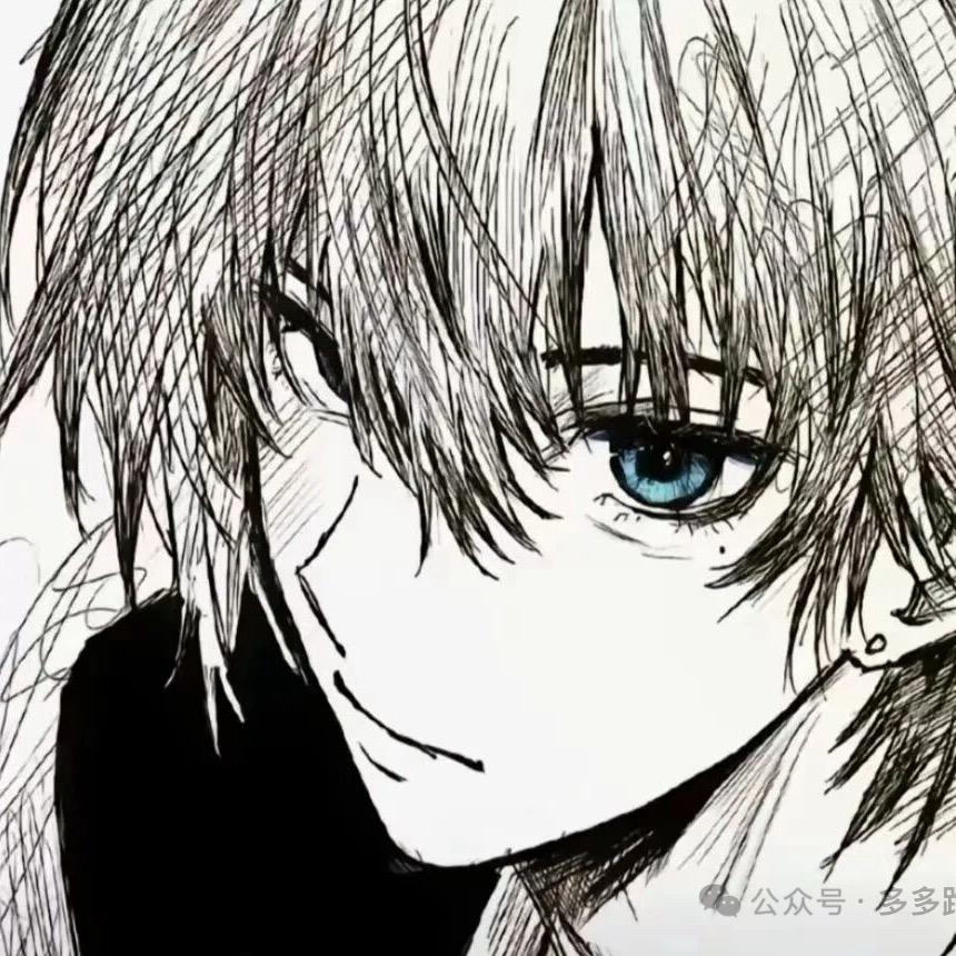 龙卷风摧毁停车场