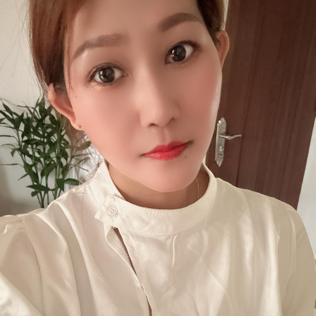 哈尼姑娘