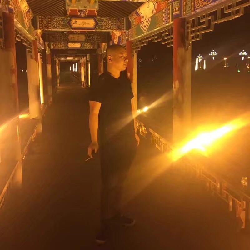 王小欠@