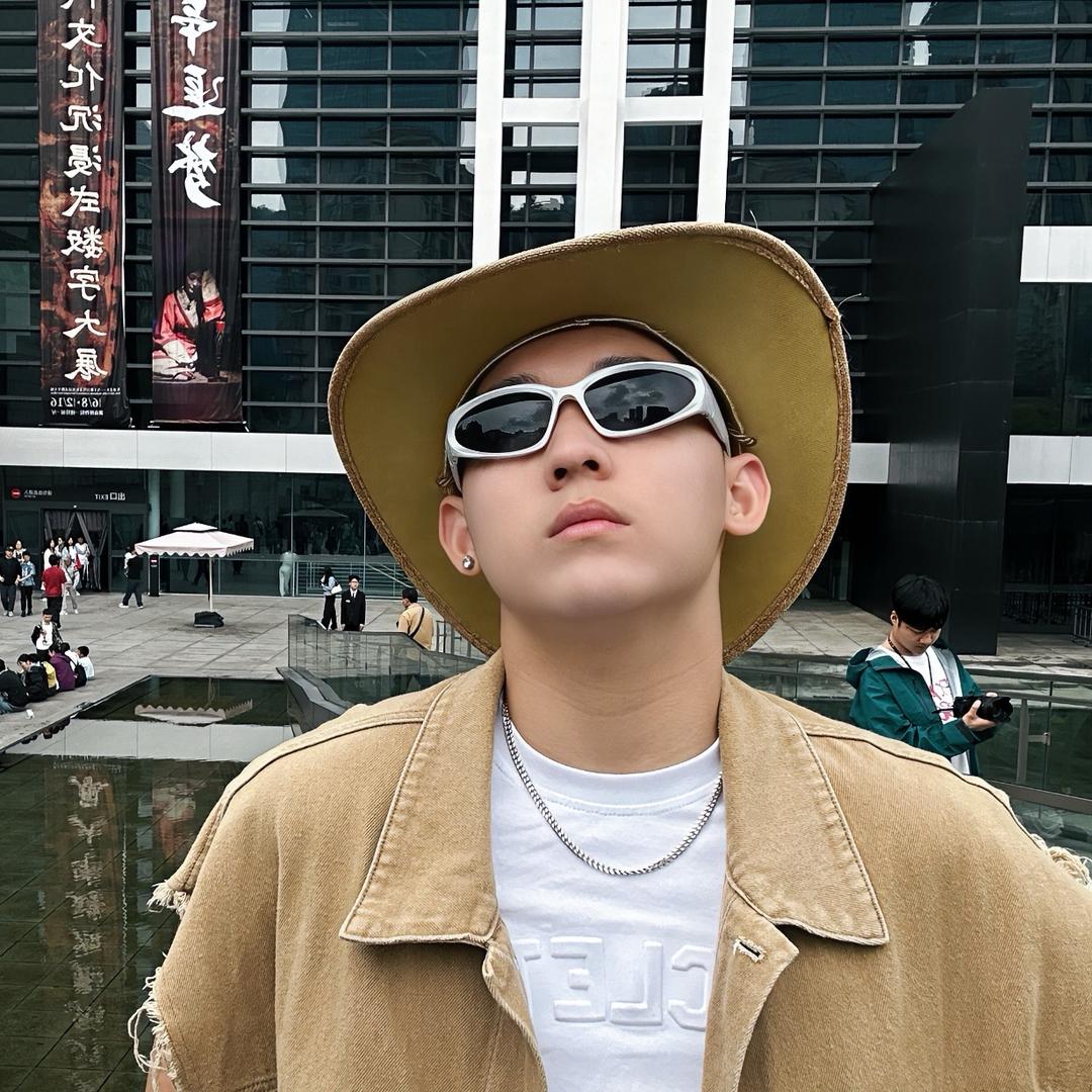 Dylan刘述恒