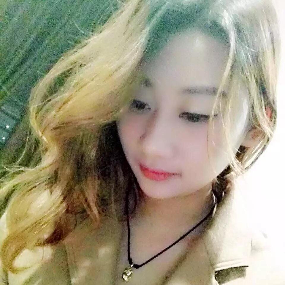一笑而过🌼……
