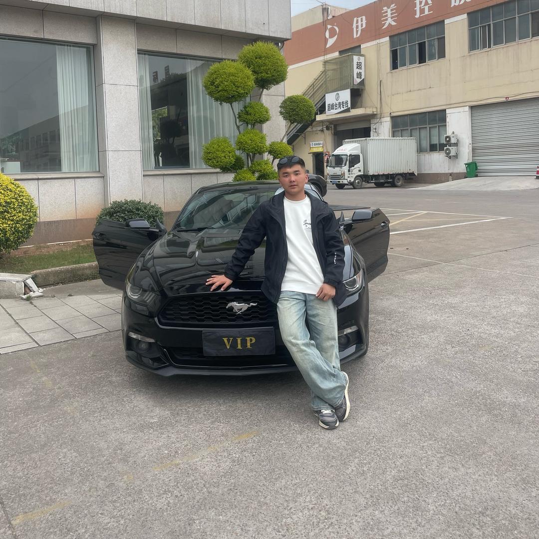 义乌贵雷二手车——小龙