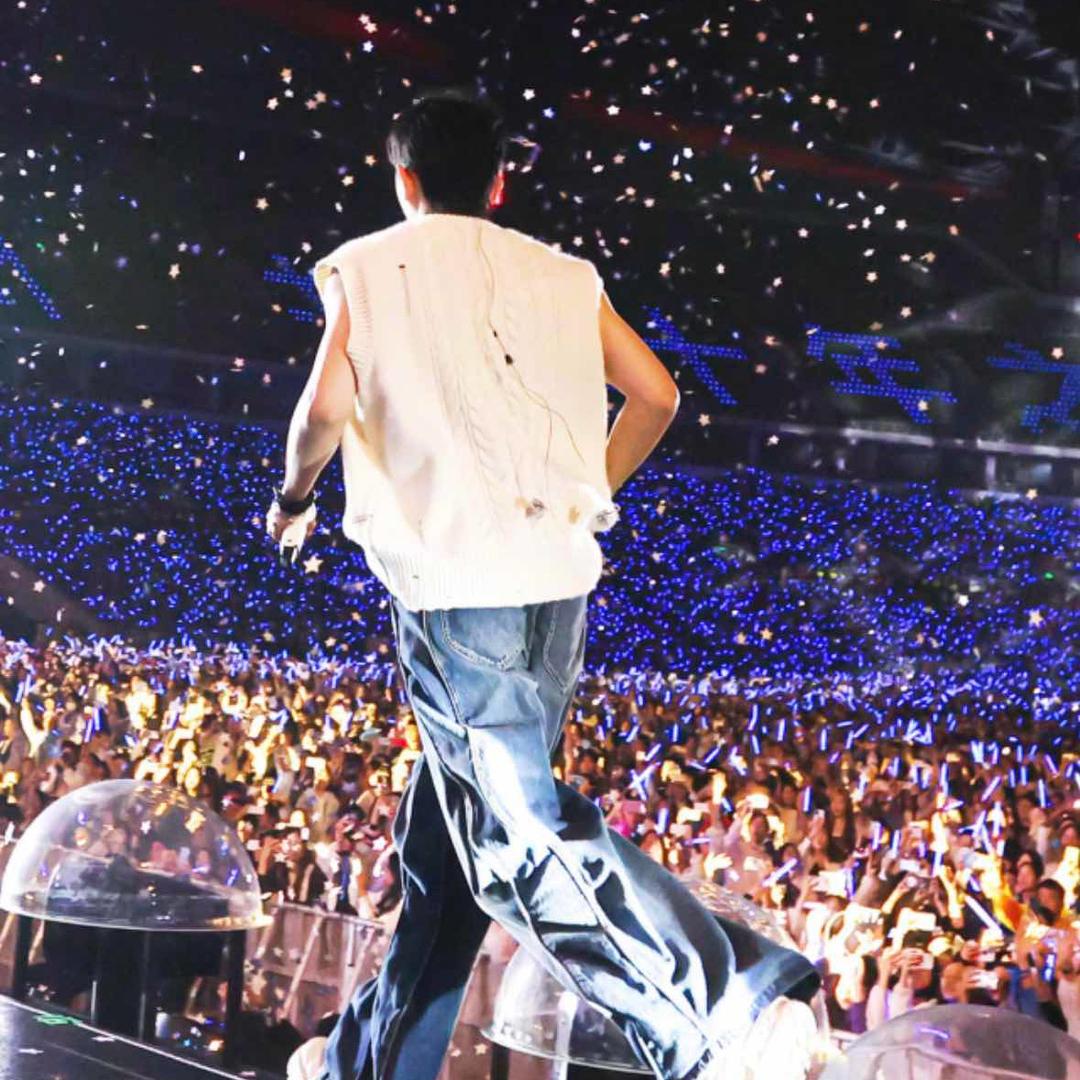 小周今天早睡了吗