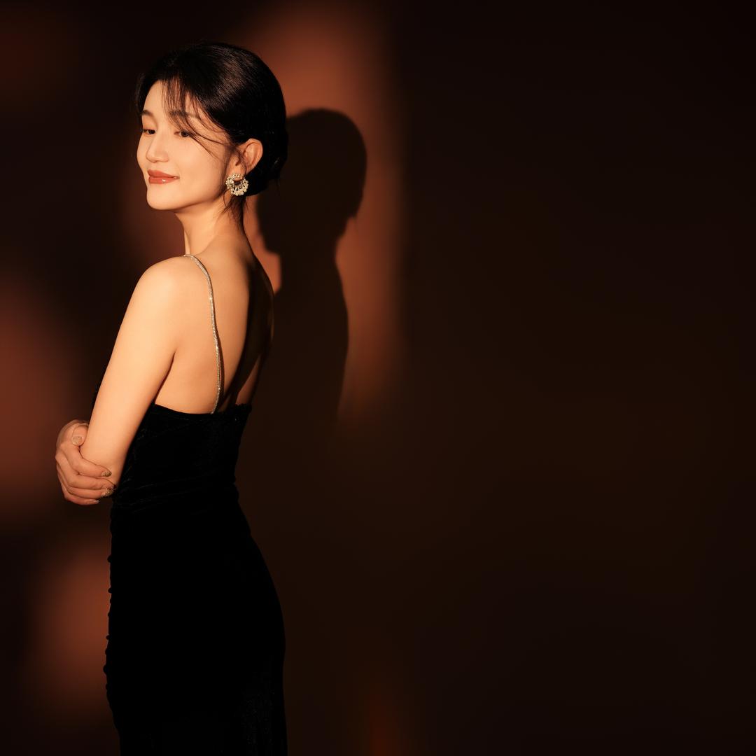 逸菩女子塑形普拉提瑜伽-王红