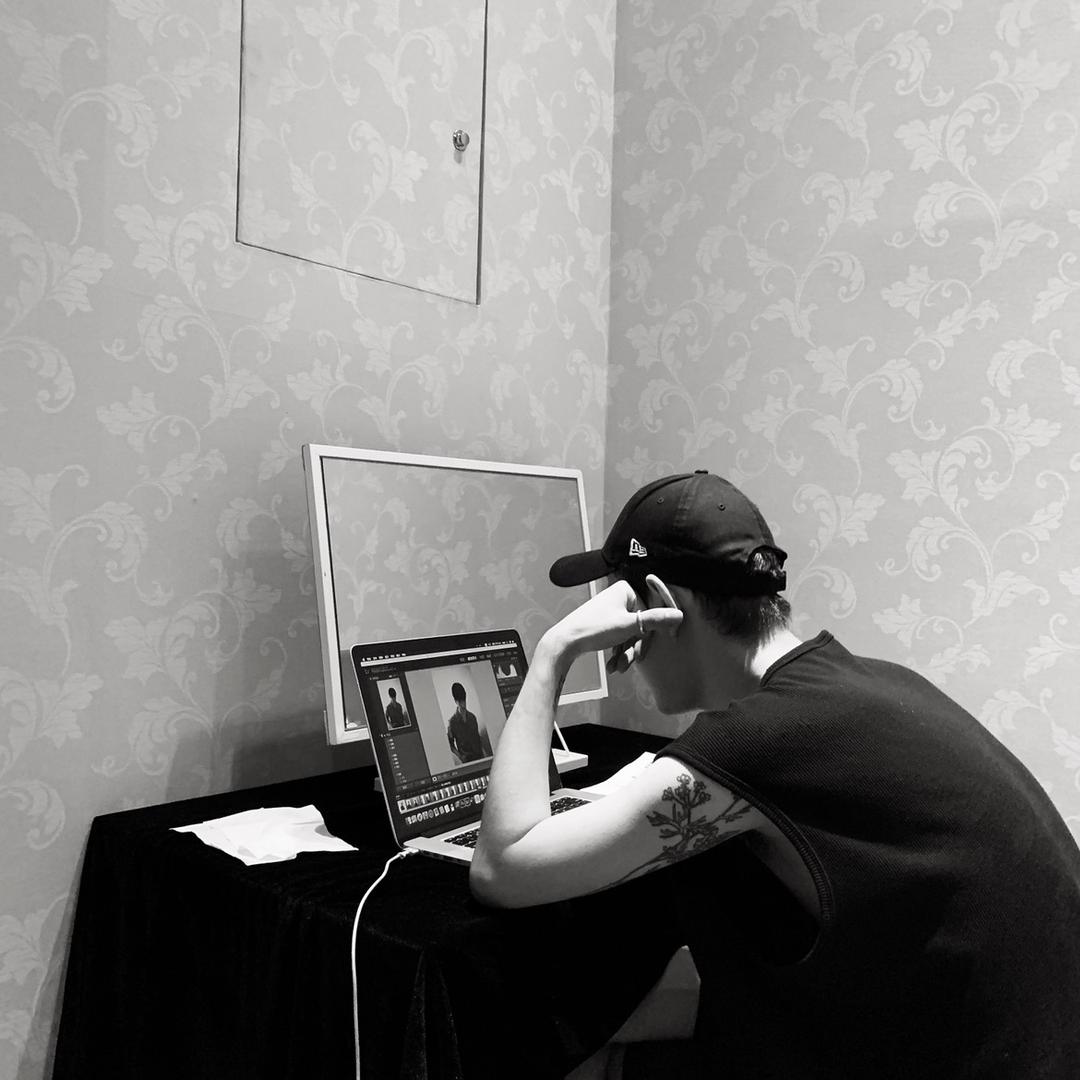 一只小鱼游啊游～