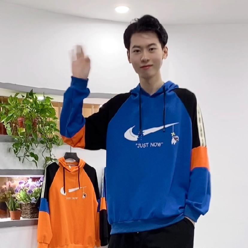 牧展风青少年学生装