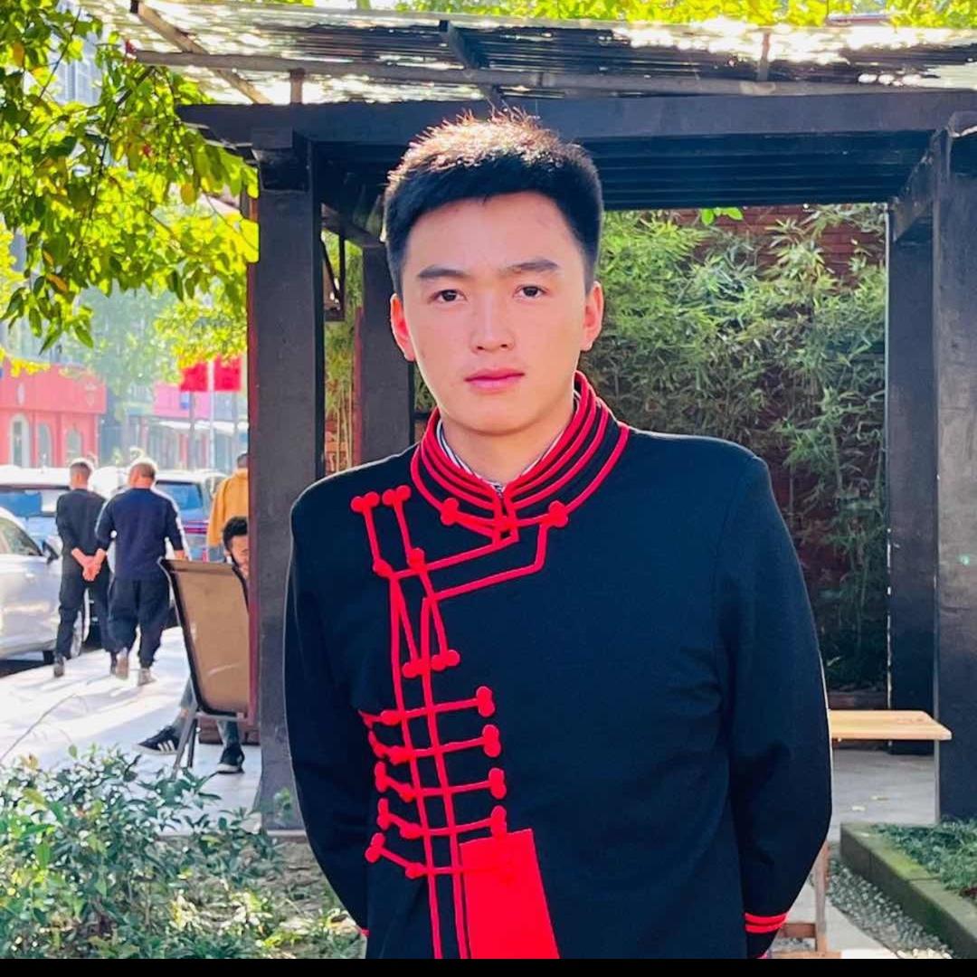 阿  涵