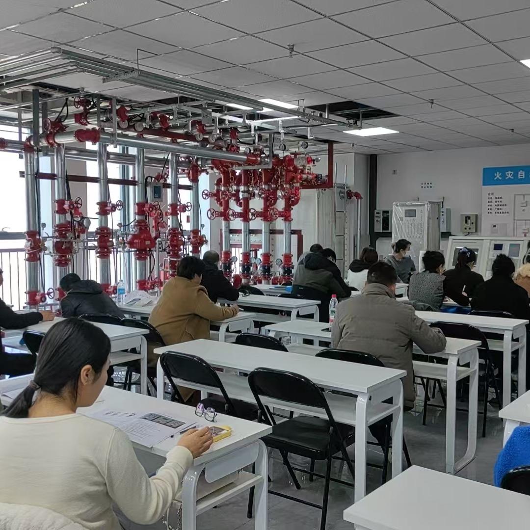 消防培训学校贾老师