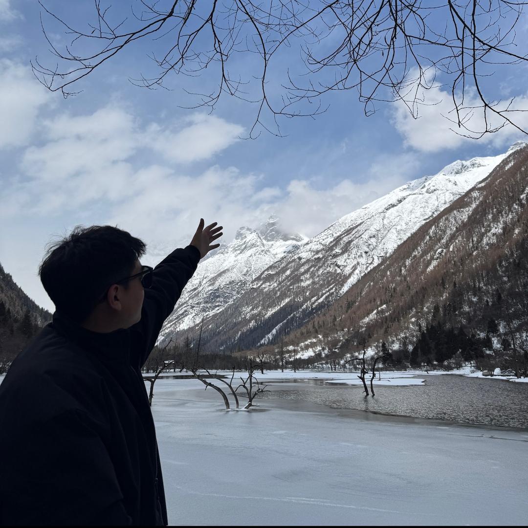 温江卖房的小郑