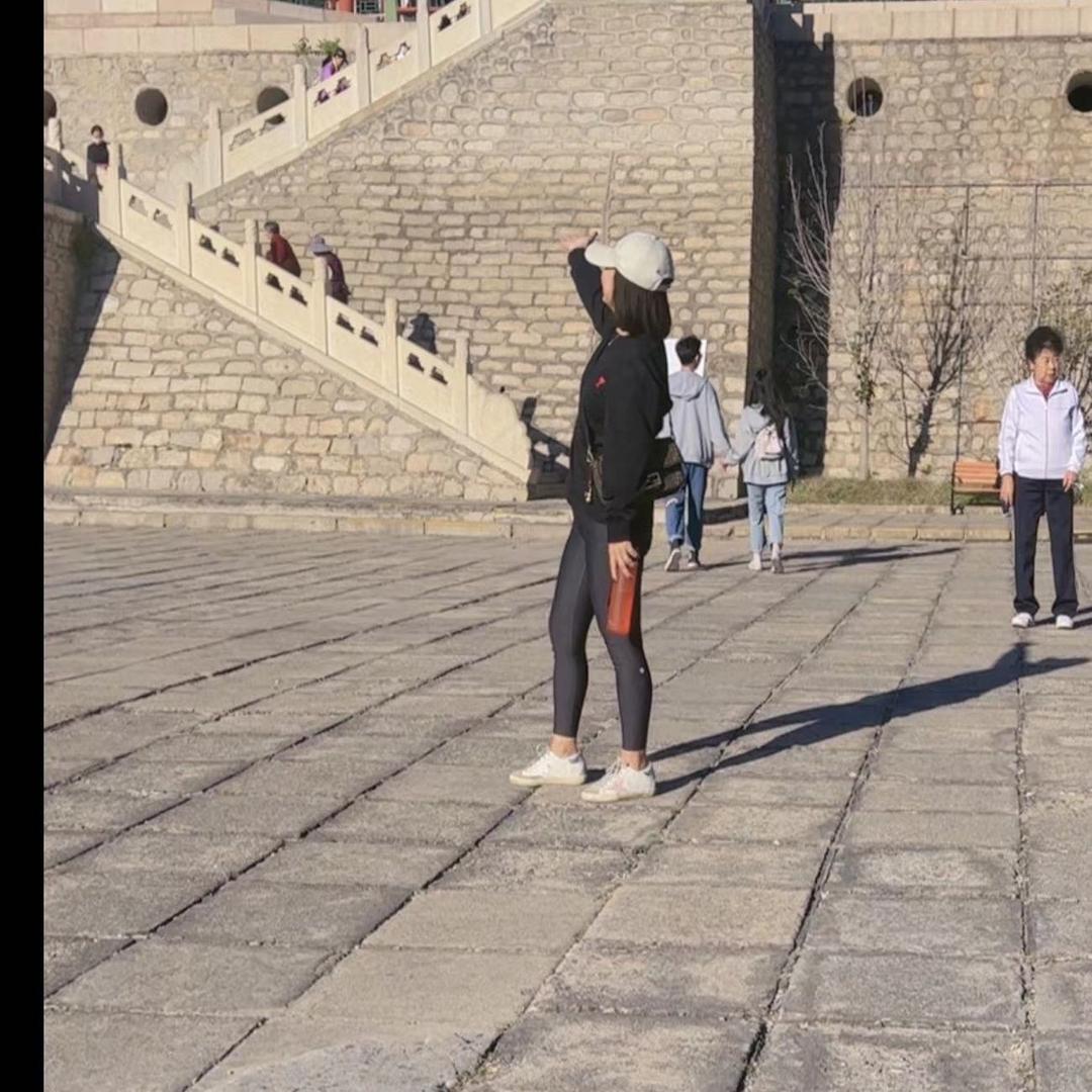 姗姗来迟🏊‍♀️