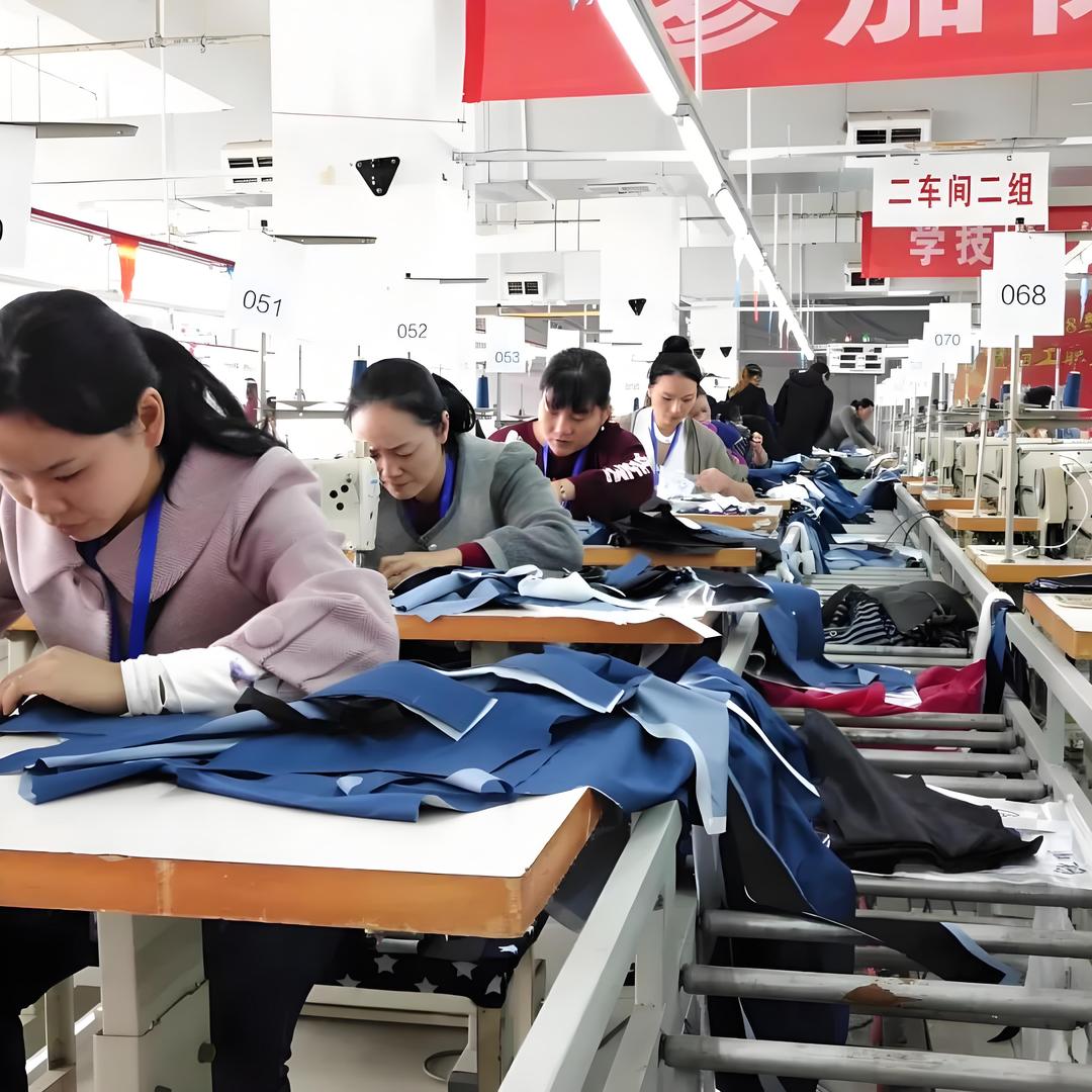 国际服装城同忆服饰