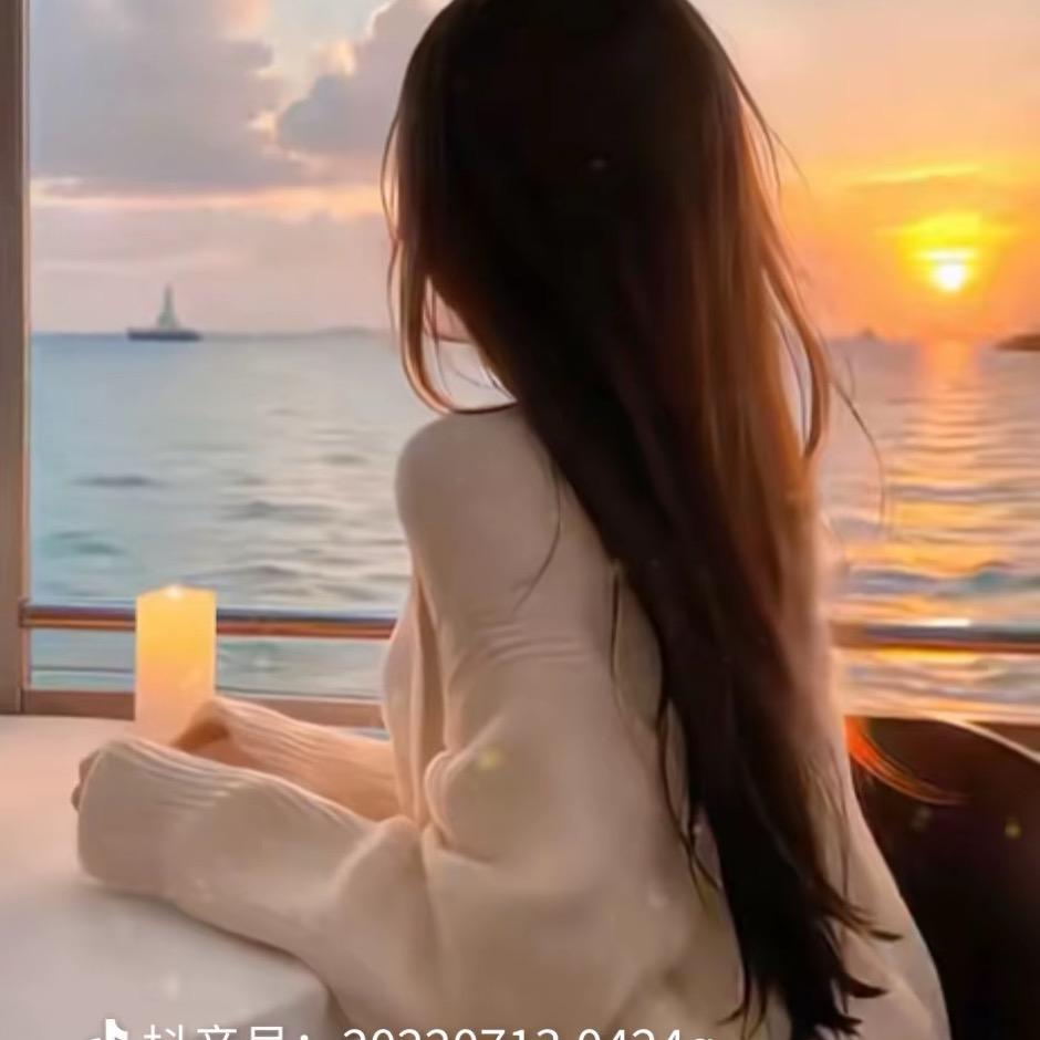 泪水泛红了眼眶