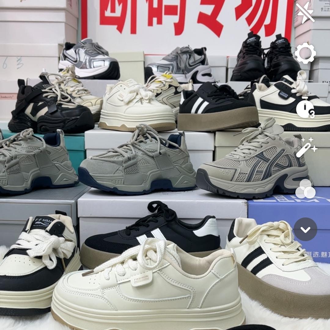 潮牌女鞋银基广场店