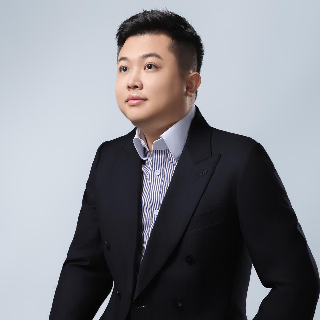 罗霆钊