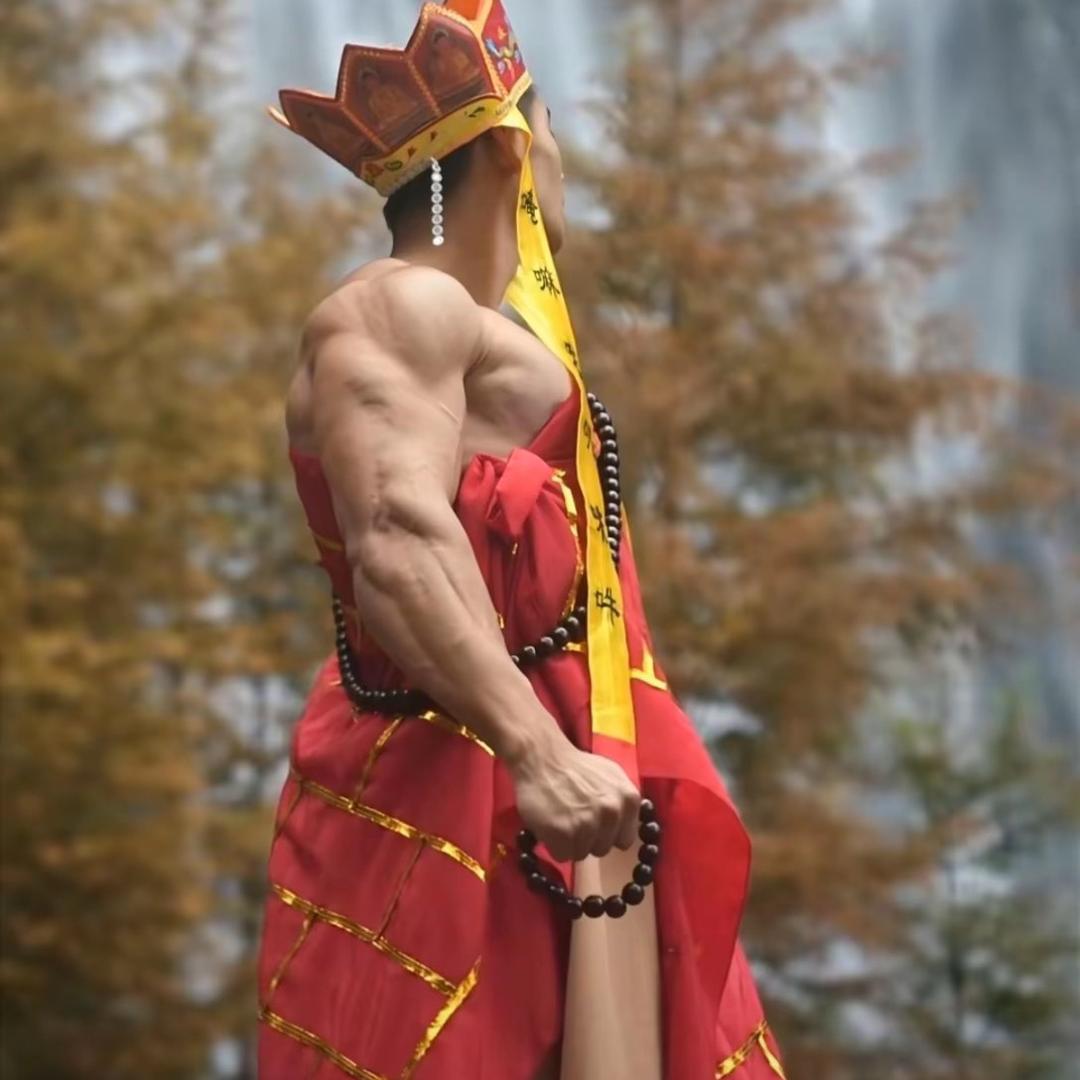 潘晓婷.
