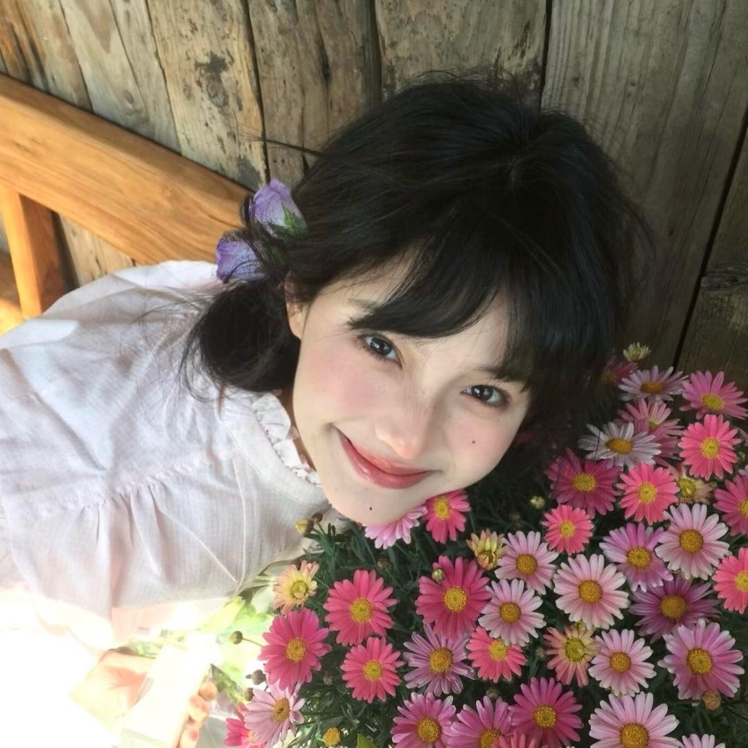 奶黄包呀（每天20：55开播）