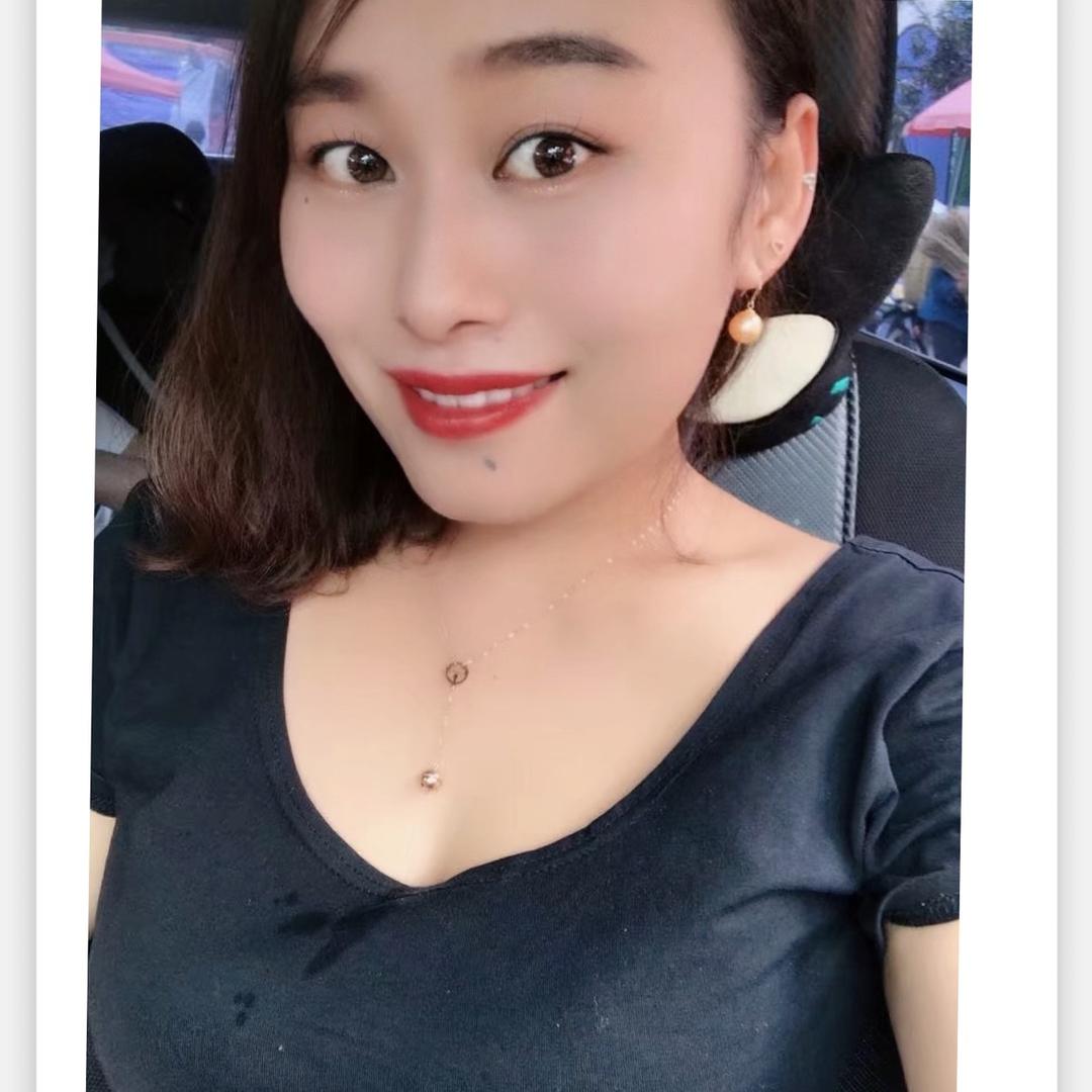 ╰つ゛ 小魔女🧙‍♀️