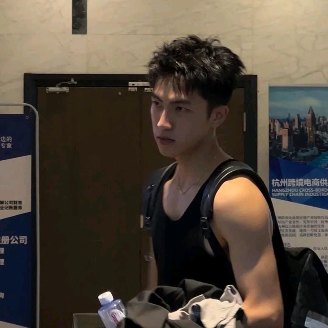 泰山陪爬（花海）小号