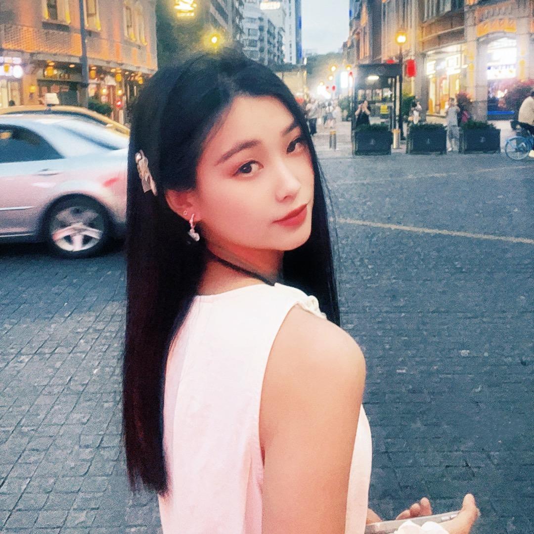 左小小💃