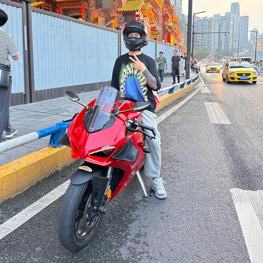 巴渝机车