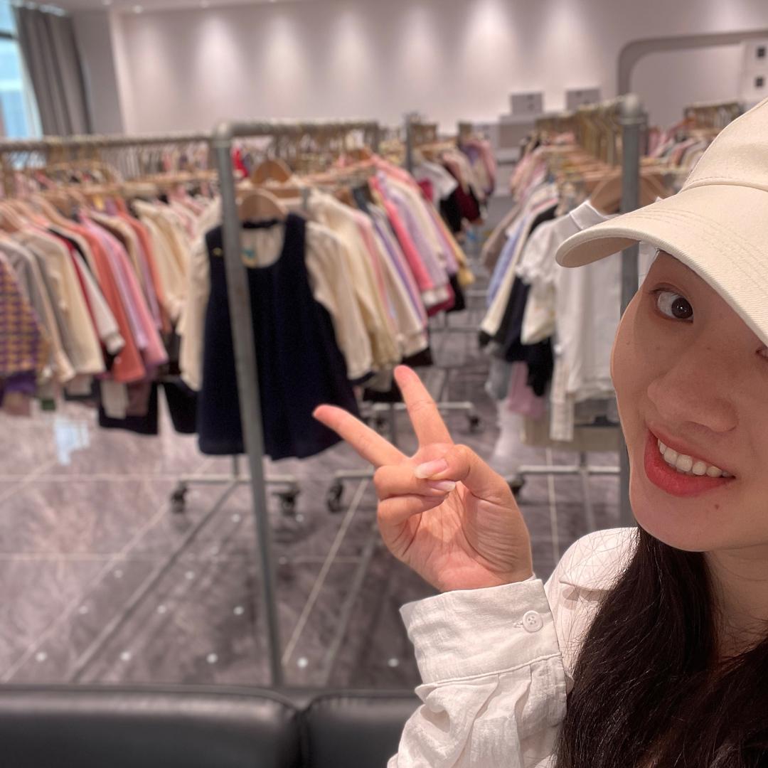 Una女童童装工厂