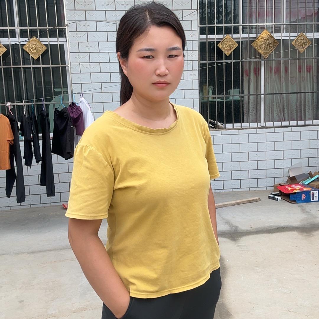 艳梅（丽姐小姑子）