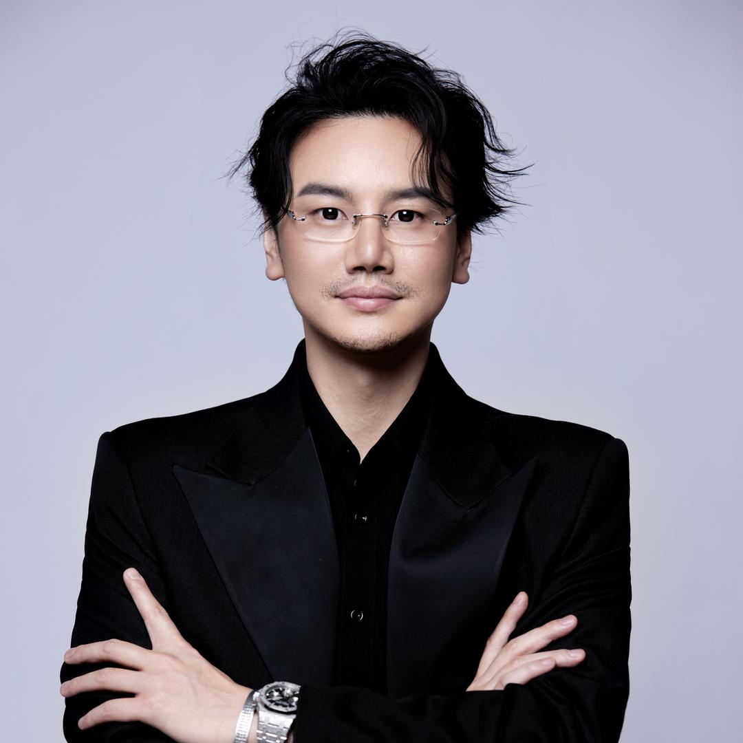 大野院长徒手捏脸