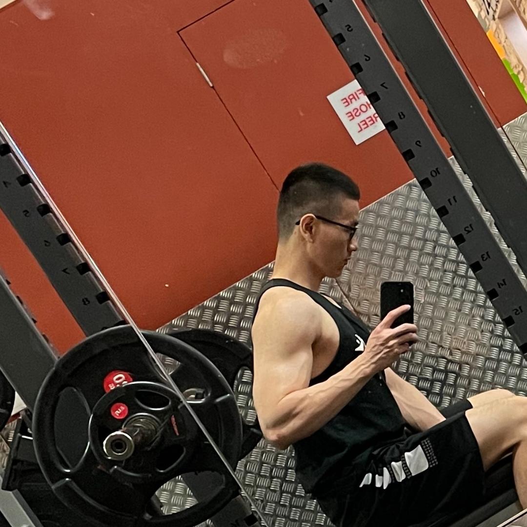 Ethan不是医生