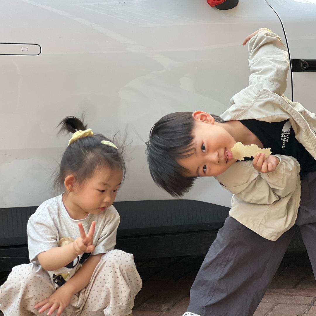 諟我