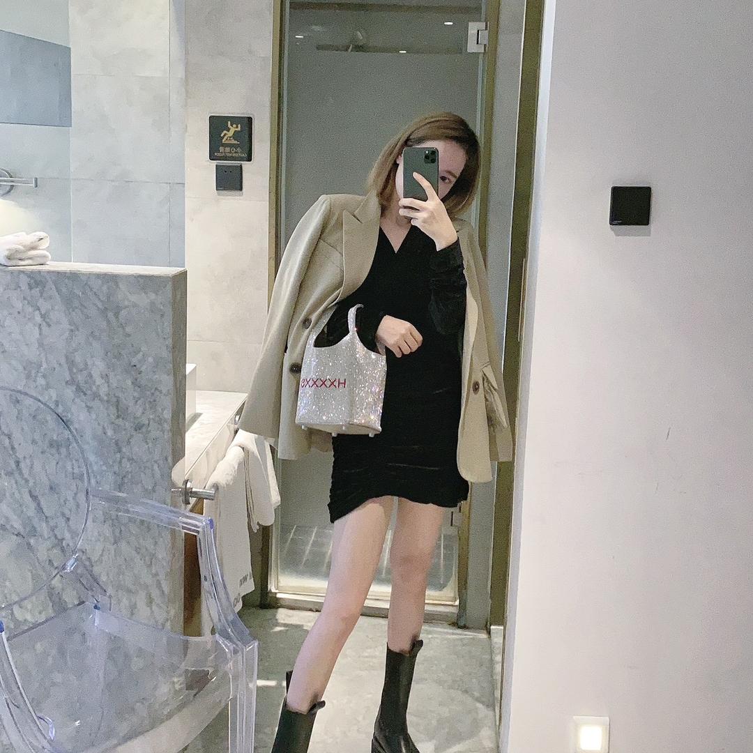 珊珊小姐