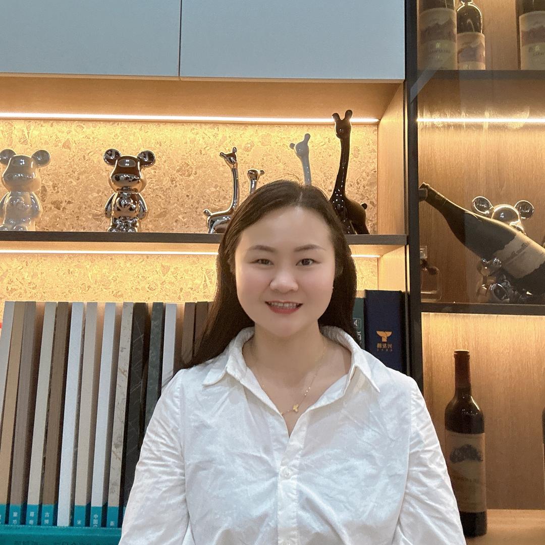 园洲全屋定制衣柜芳姐