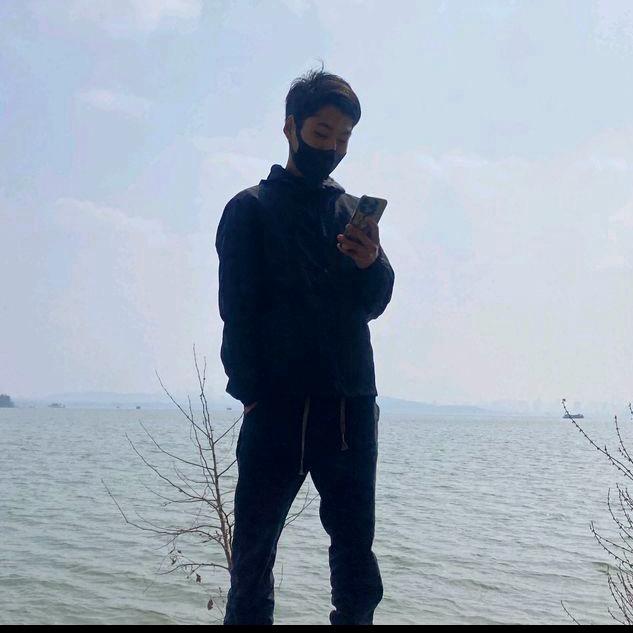 李先生LI