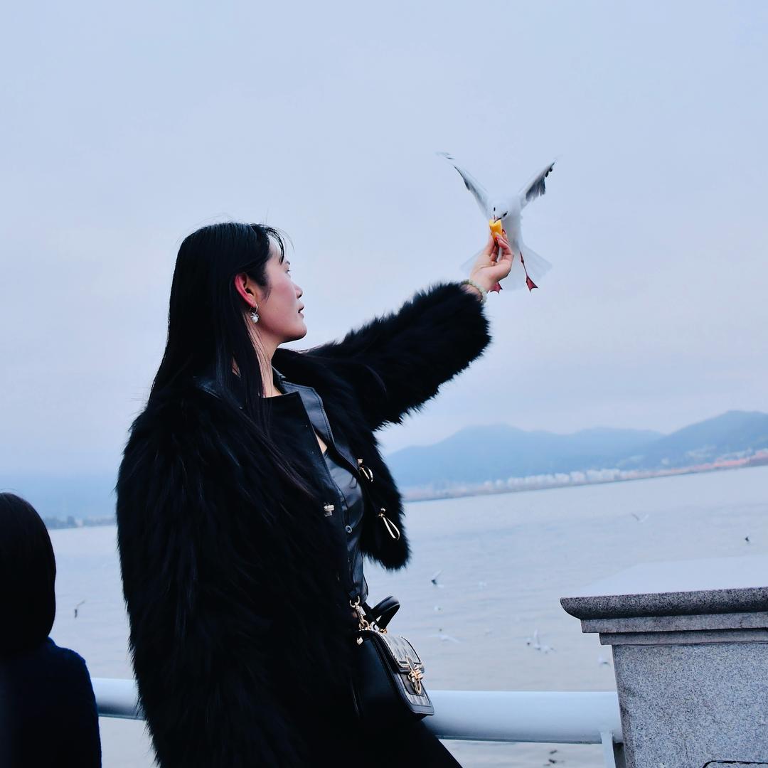 新地方宏哥鼓乐队，谭三妹