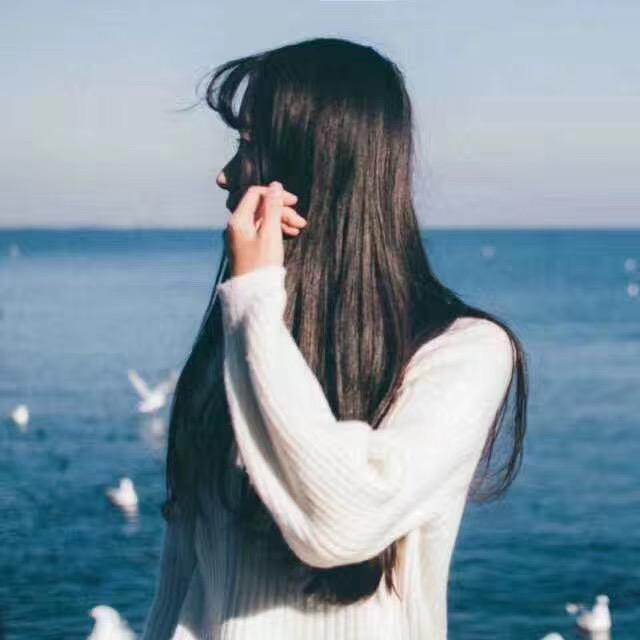 Violette.