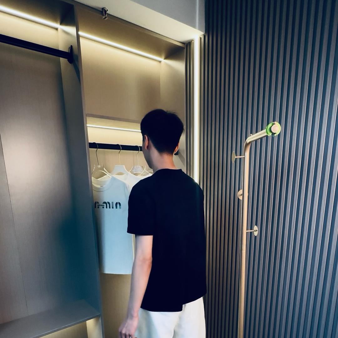 Yolo时尚服饰