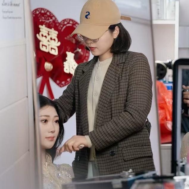 化妆师小瑞