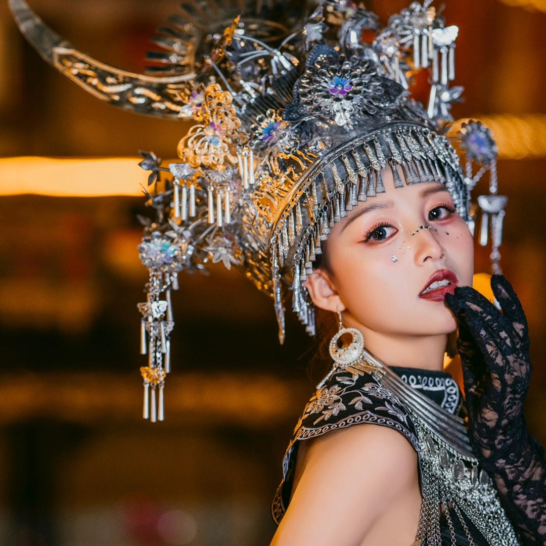 许小小.