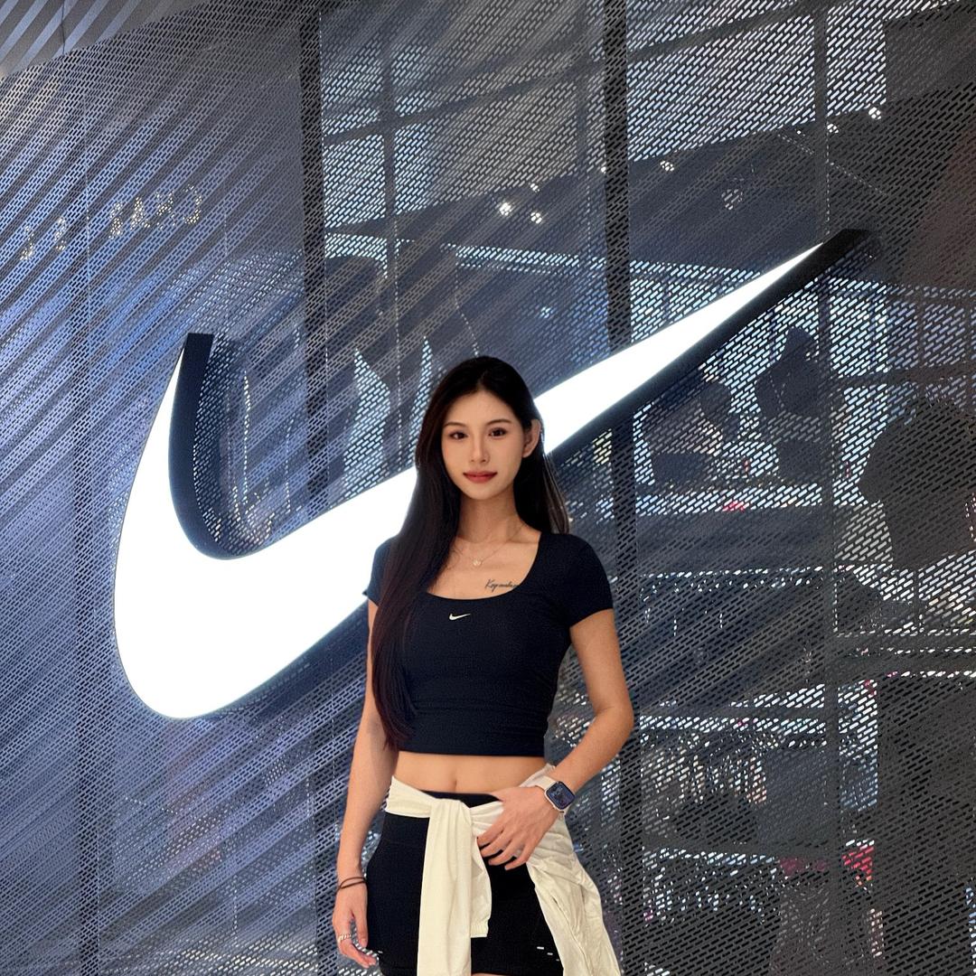 滔搏女子Nike甄选(珠海华发店)