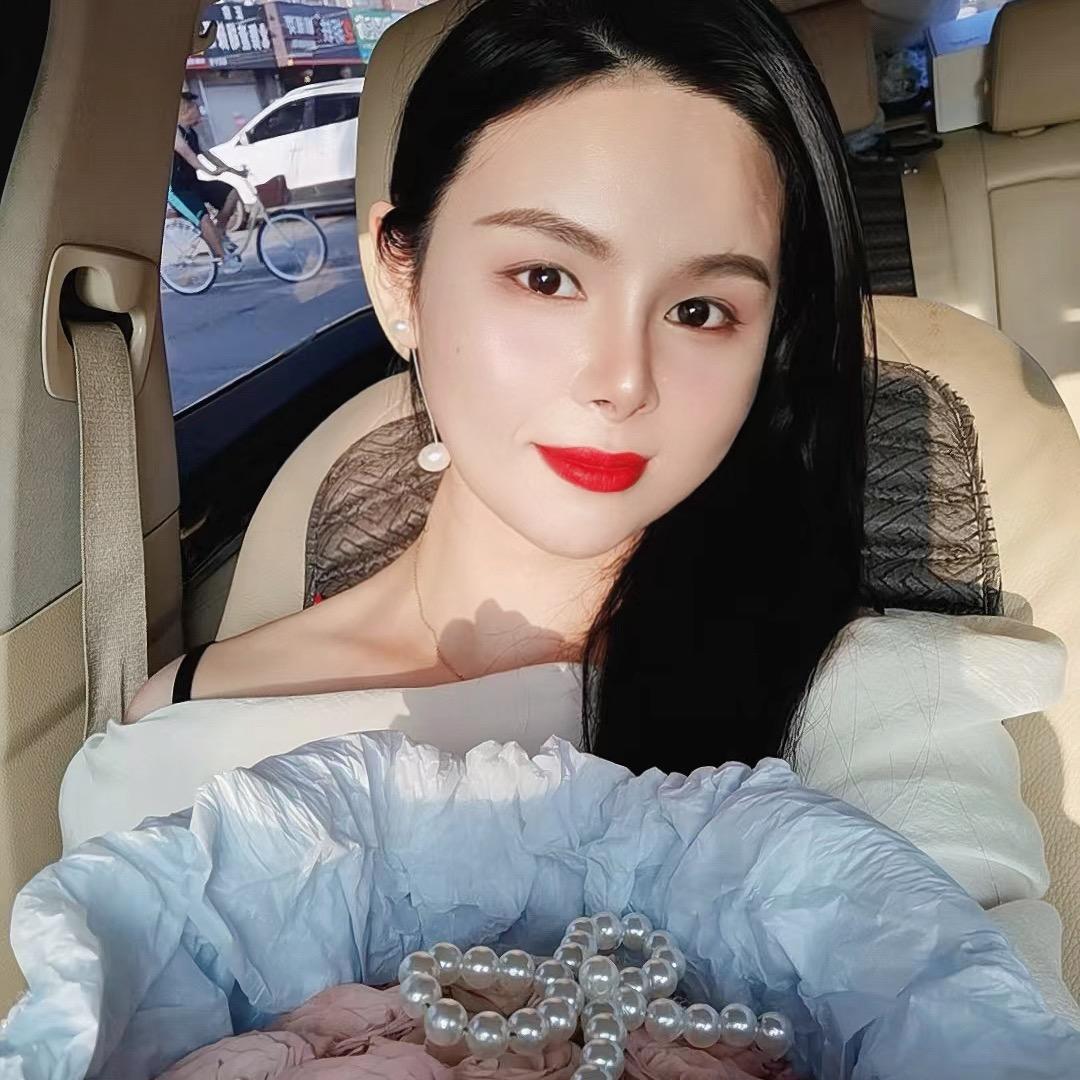 菲菲家的女装店