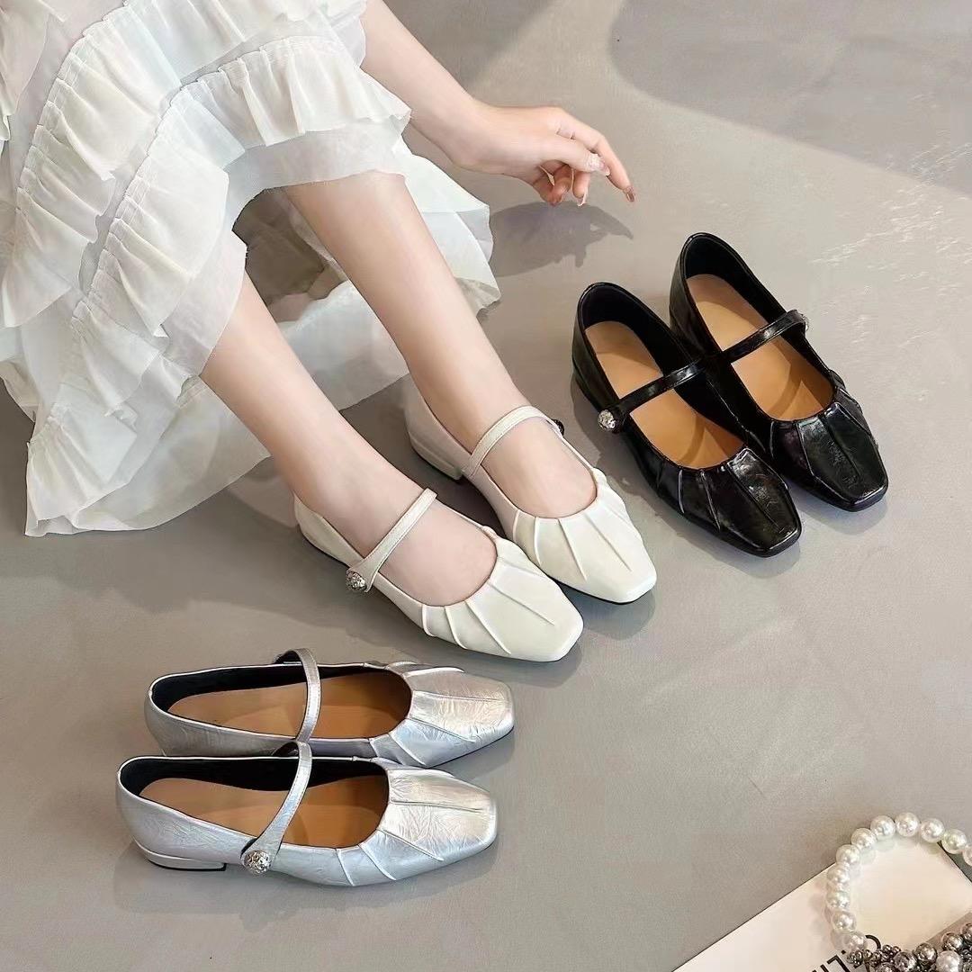 逸日小个子女鞋