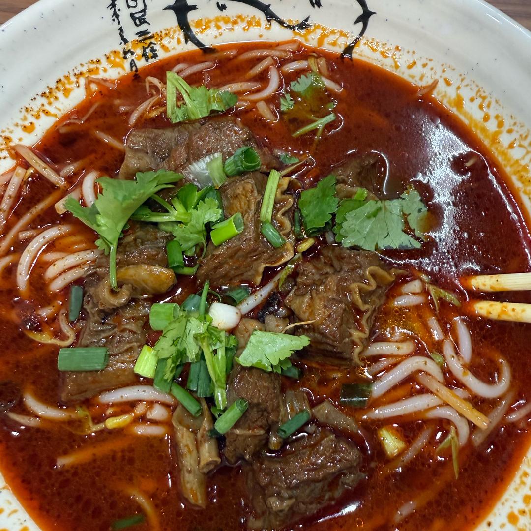 襄阳牛杂宜春总店-猪脚