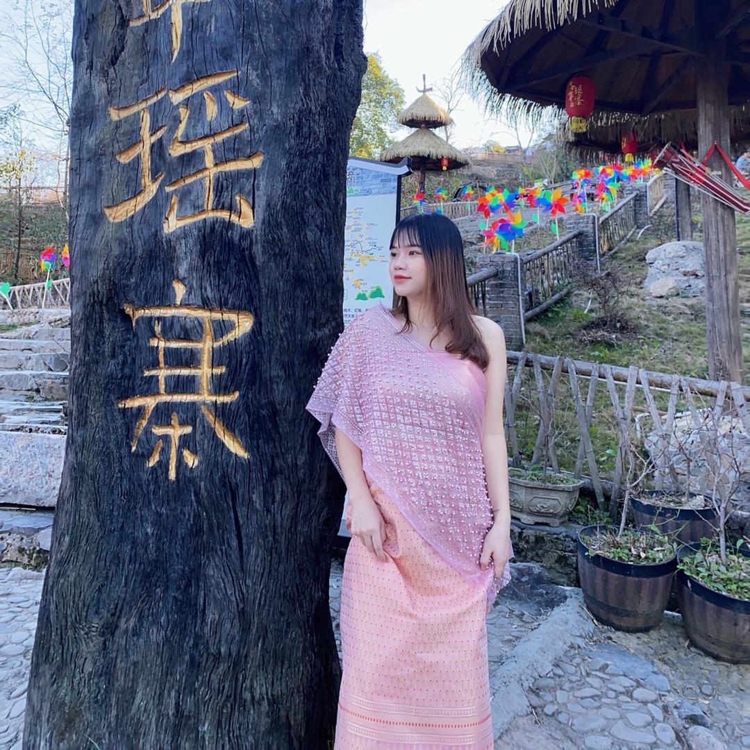 柒柒