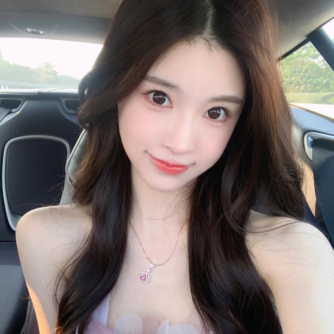 杨俊与林玉家美食市集